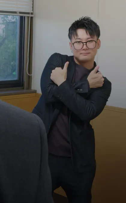 特徴③『全知識の共有』のカルーセルスライド背景